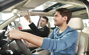 Schedule a test drive at Nissan Torres Corzo Campestre in Celaya, Guanajuato, México.